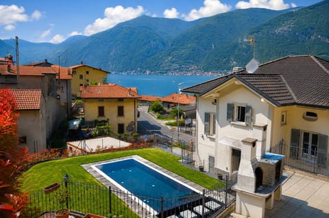 Spring, Day, Bird's eye view, Summer, Garden, Swimming pool, Seasons