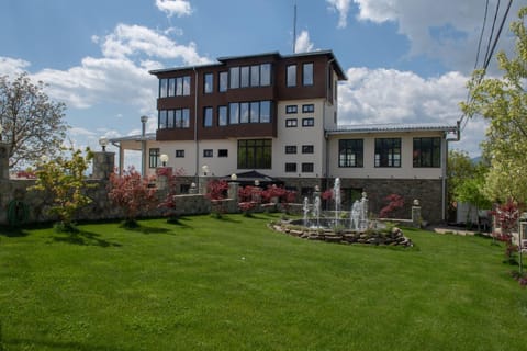 Property building, Garden