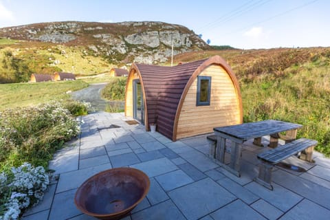 Patio, Natural landscape, BBQ facilities, Mountain view