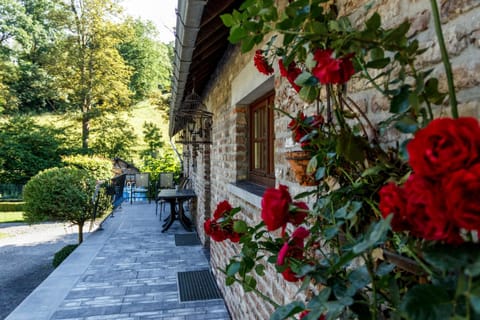 Patio, Facade/entrance