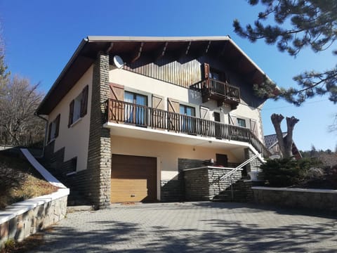 1.2.3 SOLEIL Chalet in Barcelonnette