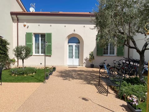 Property building, Garden view