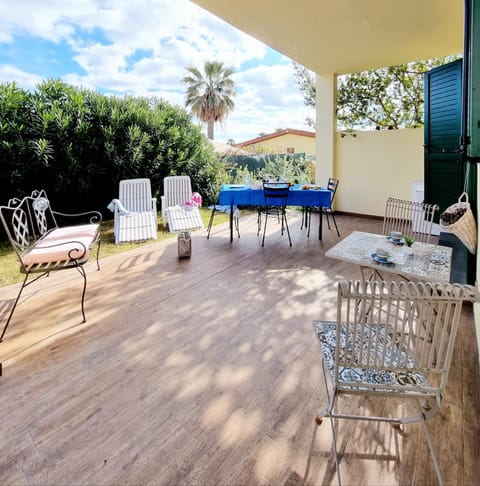 Garden, Balcony/Terrace