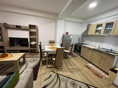 TV and multimedia, Kitchen or kitchenette, Seating area, Dining area, oven