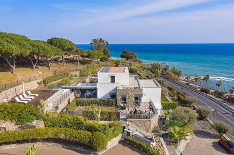 Property building, Bird's eye view, Garden, Sea view