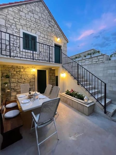 Patio, Balcony/Terrace, Dinner, Sunset