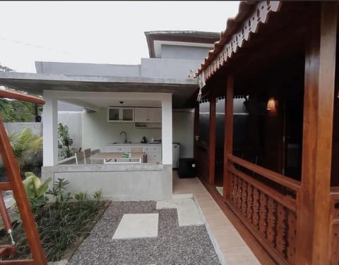 ADIKARA TROPICAL GARDEN House in Sukawati