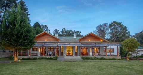 Property building, Day, Garden, Garden view