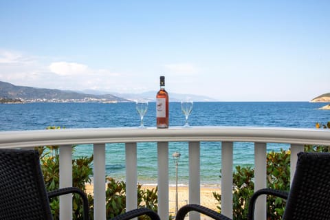 View (from property/room), Balcony/Terrace, Sea view