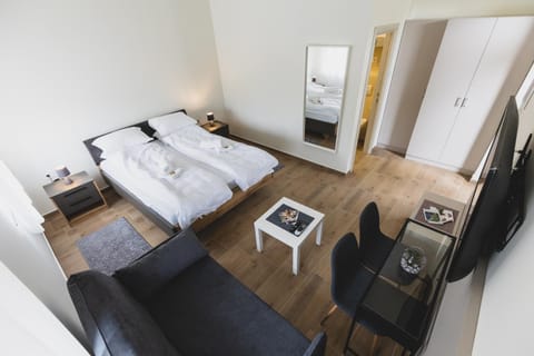 Bed, Photo of the whole room, Bedroom