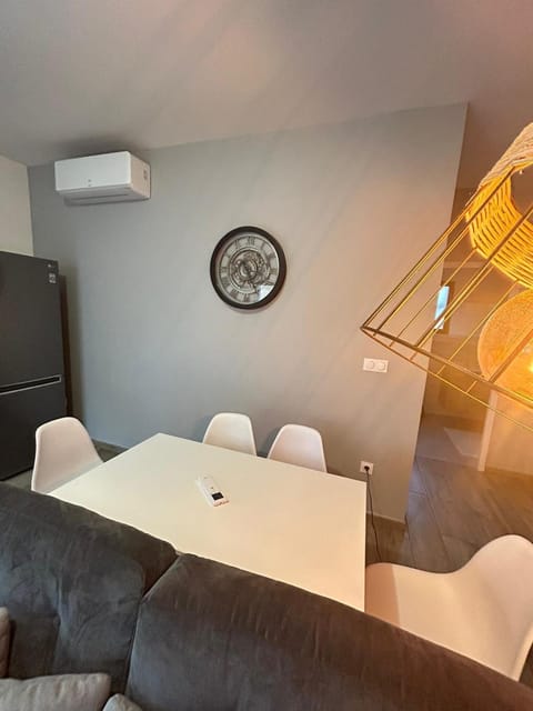 Bella Vista, parking gratuit, 5 min Auxerre Apartment in Bourgogne-Franche-Comté