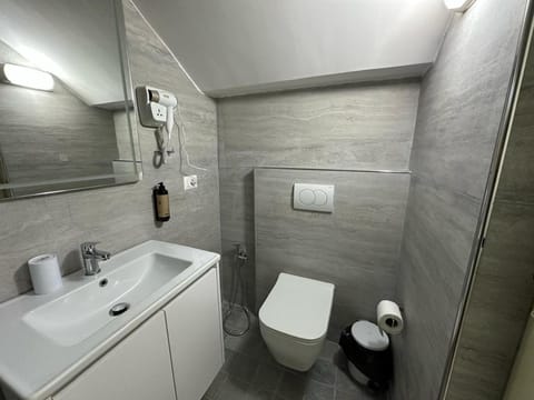 Palm Side Hotel Hotel in Vlorë