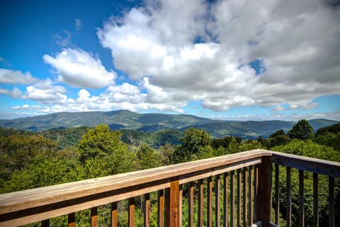 Day, Natural landscape, View (from property/room), Balcony/Terrace, Mountain view