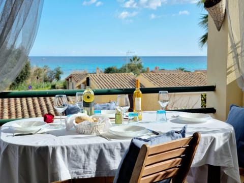 Property building, Balcony/Terrace, Balcony/Terrace, Sea view