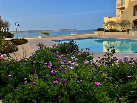 Garden view, Sea view, Swimming pool