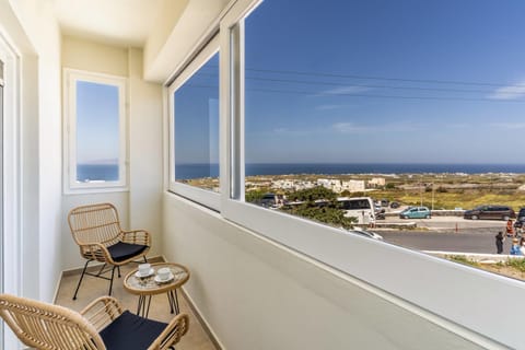 Balcony/Terrace, City view, Sea view, Street view