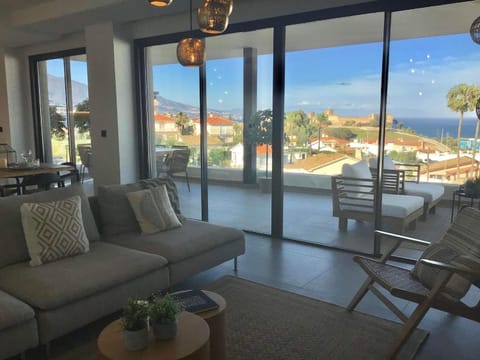 Living room, Sea view