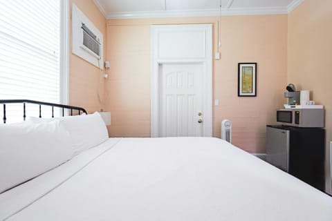 Creme Brulee Suite Inn in Key West