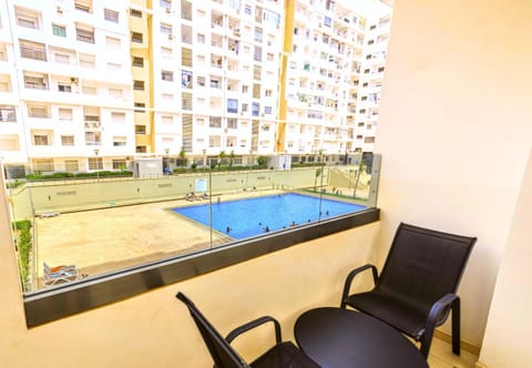 Patio, Balcony/Terrace, Pool view, Swimming pool, sunbed