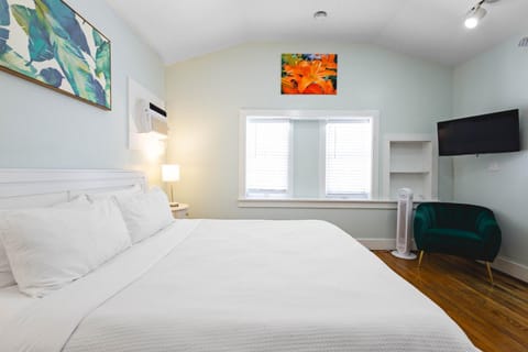 Honey Bun Hideaway Inn in Key West