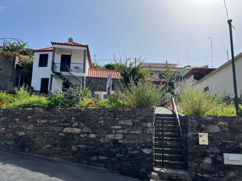 Property building, Facade/entrance, Garden view
