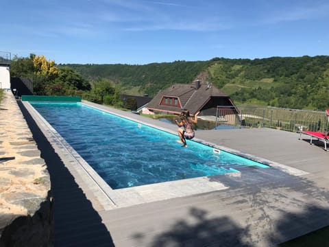 Swimming pool, Swimming pool