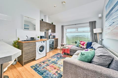 Portrush Apt with Stunning Sea Views- West Beach 5 Apartment in Portrush