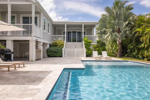 Seagate House -Waterfront w Dock House in Stock Island