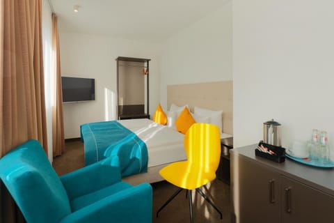 TV and multimedia, Seating area