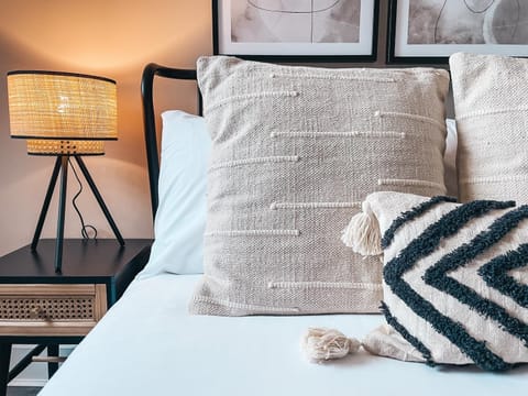 The Aspect, by Solace Stays Apartment in Cardiff