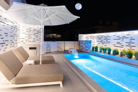 Landmark view, Swimming pool