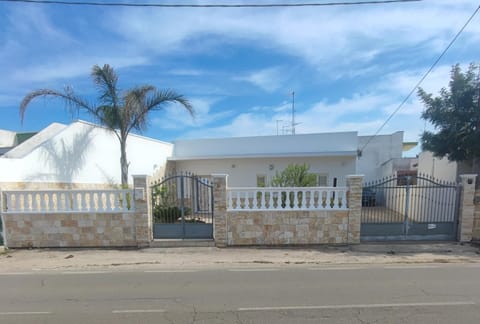 Property building, Street view
