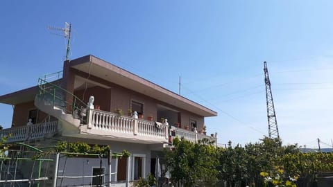 Property building, Day, View (from property/room), Balcony/Terrace