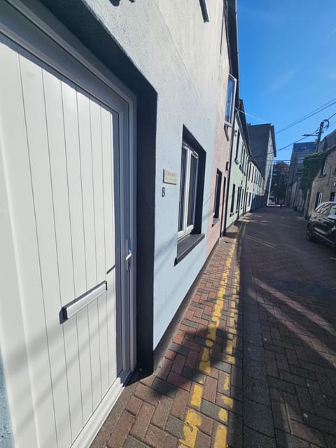 Property building, Street view