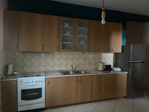 Kitchen or kitchenette, dishwasher, pet friendly, stove