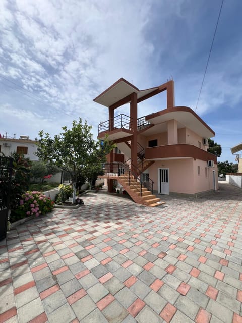 Property building, Day
