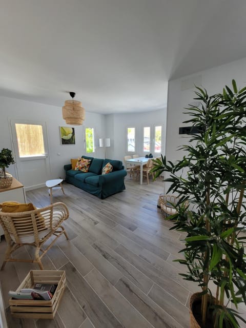 Lobby or reception, Seating area