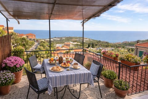 Dining area, Sea view