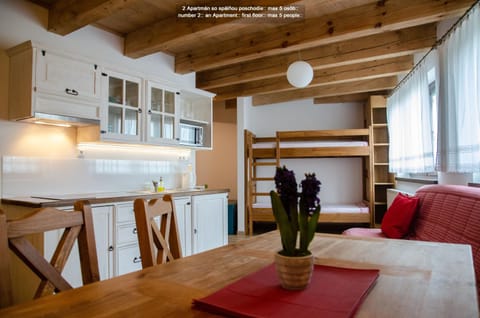 Kitchen or kitchenette, Seating area, Dining area, Bedroom