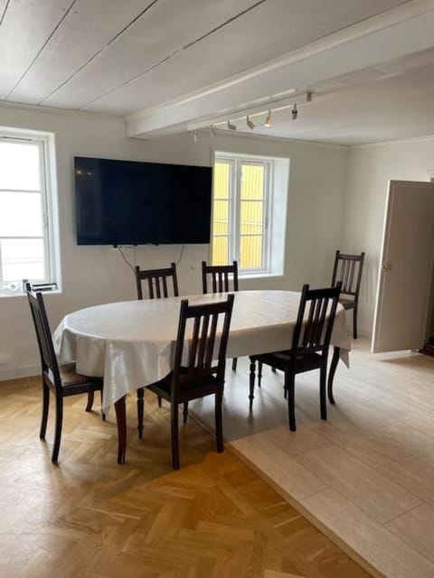 TV and multimedia, Dining area, kitchen