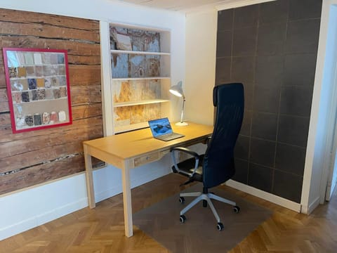 Central lägenhet i 1700-talshus Apartment in Västervik