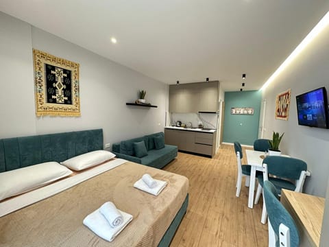 TV and multimedia, Living room, Bedroom, stove