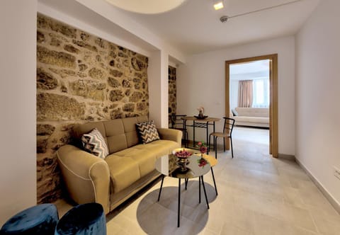 Living room, Internal: Not applicable to any particular room