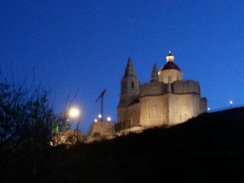 White Stallion Apartment in Malta