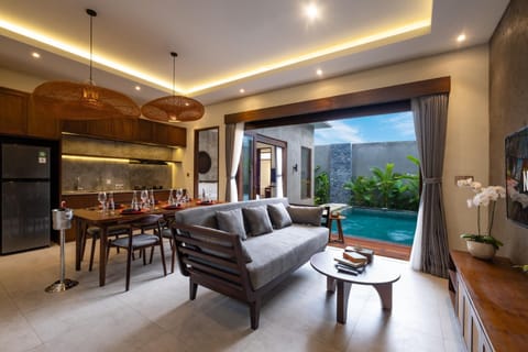 Kitchen or kitchenette, Living room, Seating area, Dining area, Pool view, Swimming pool