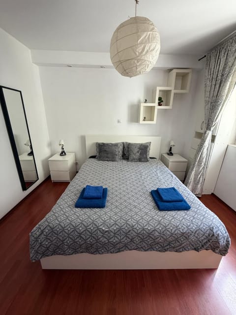 Bed, Photo of the whole room, Bedroom, towels, wardrobe