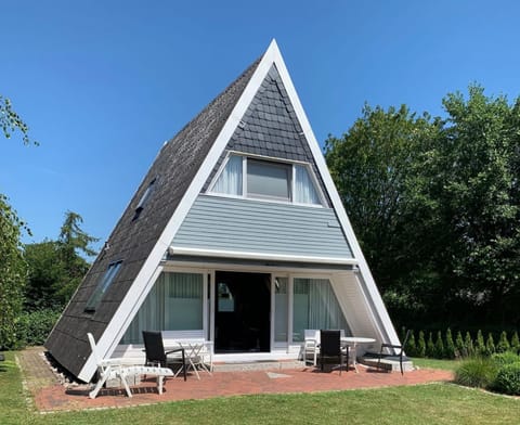 Ferienhaus LiLeBe House in Damp