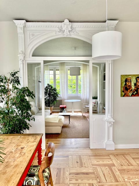 Living room, Lounge or bar