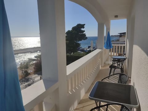 Day, Natural landscape, View (from property/room), Balcony/Terrace, Seating area, Sea view