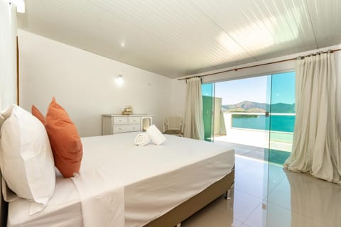 Bed, Photo of the whole room, Bedroom, Sea view